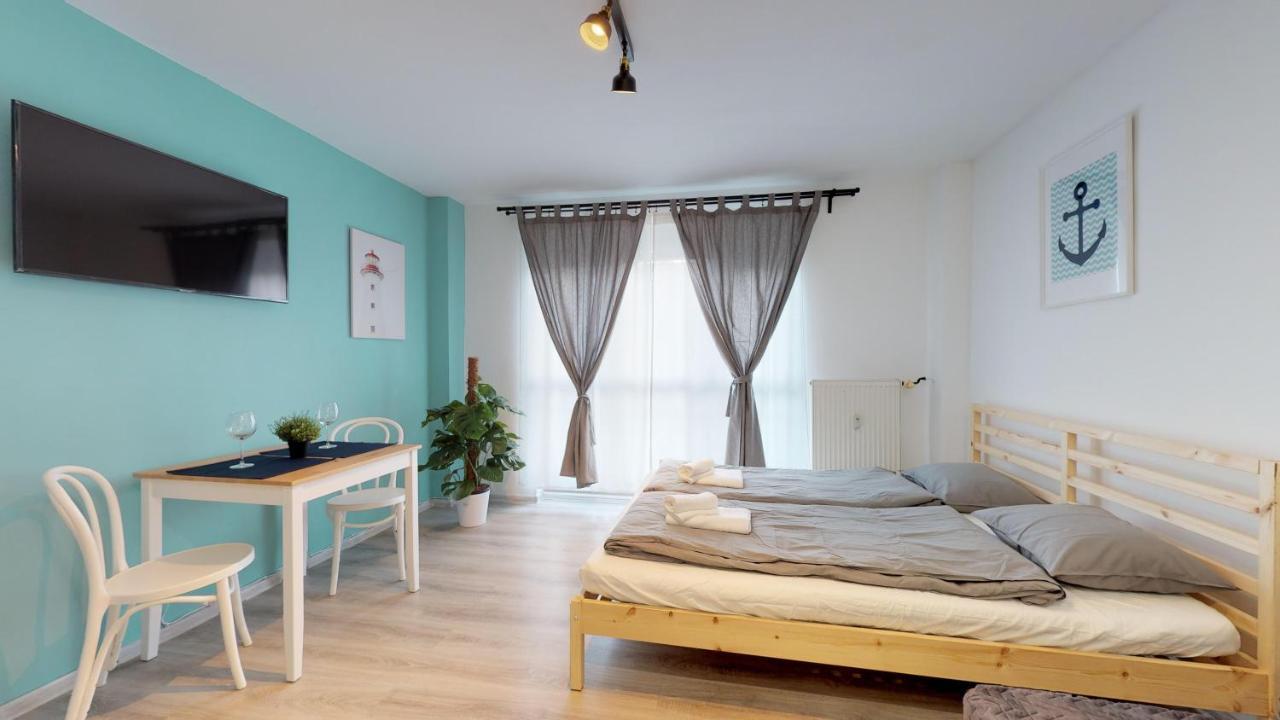 Studio Steps From Nivy & Main Bus Station 브라티슬라바 외부 사진